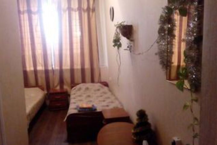 Room 8 of 19