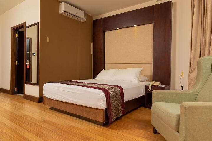 Room 44 of 87