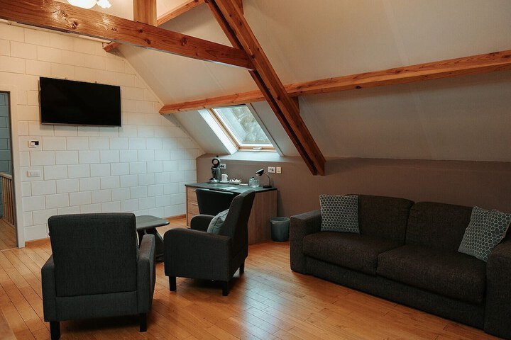 Room 12 of 41