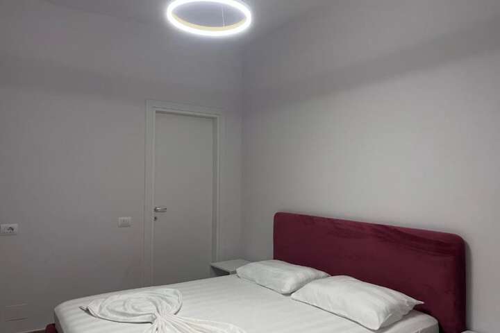 Room 9 of 71