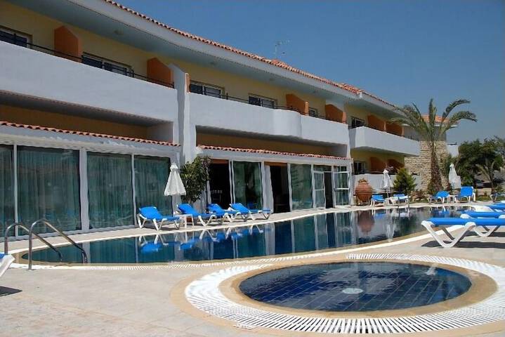 Pool Hotel