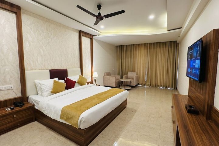 Room 16 of 73