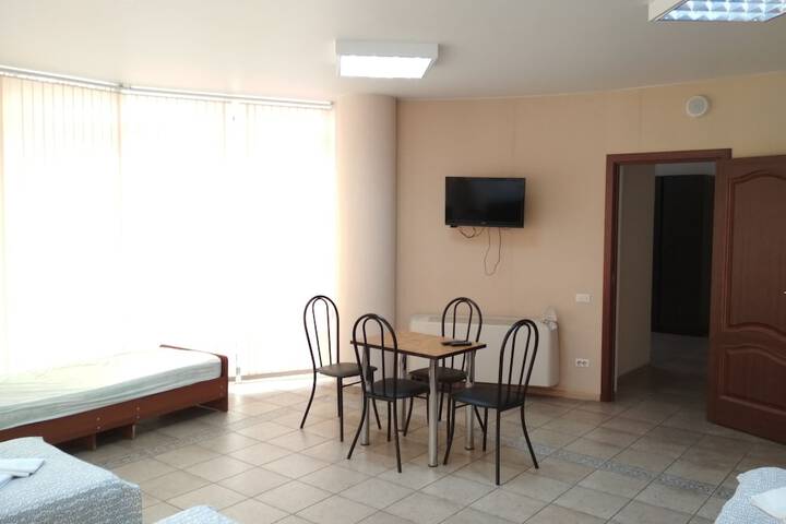 Room 28 of 37