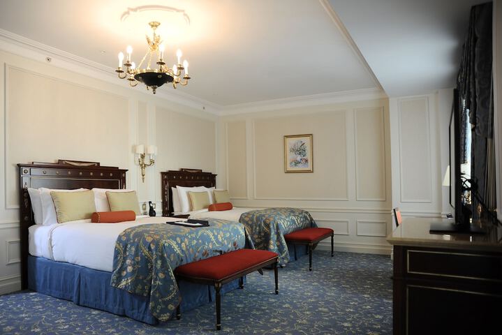 Room 4 of 63