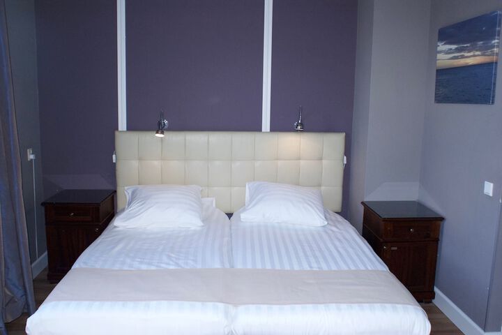 Room 6 of 31