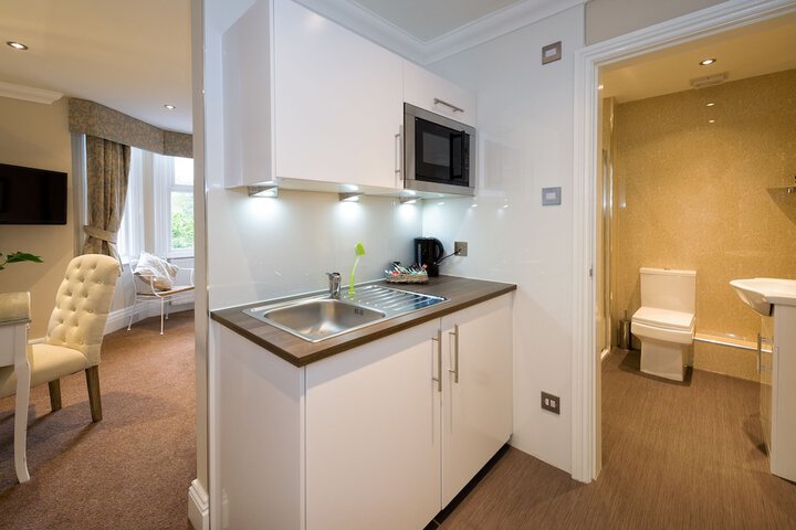 Room 3 of 45
