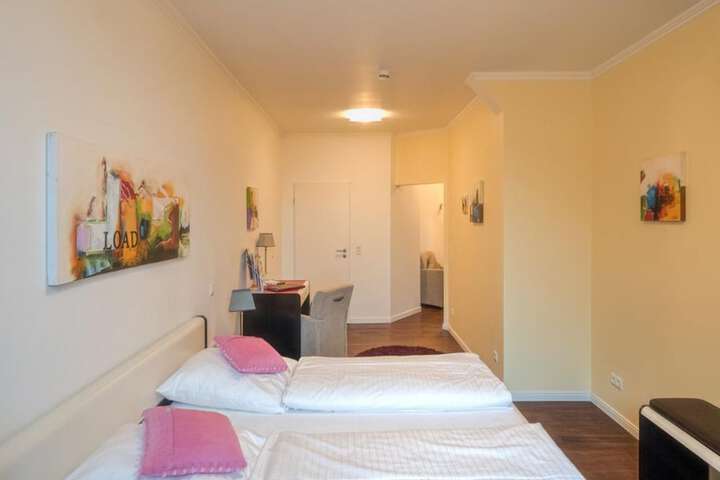 Room 5 of 40