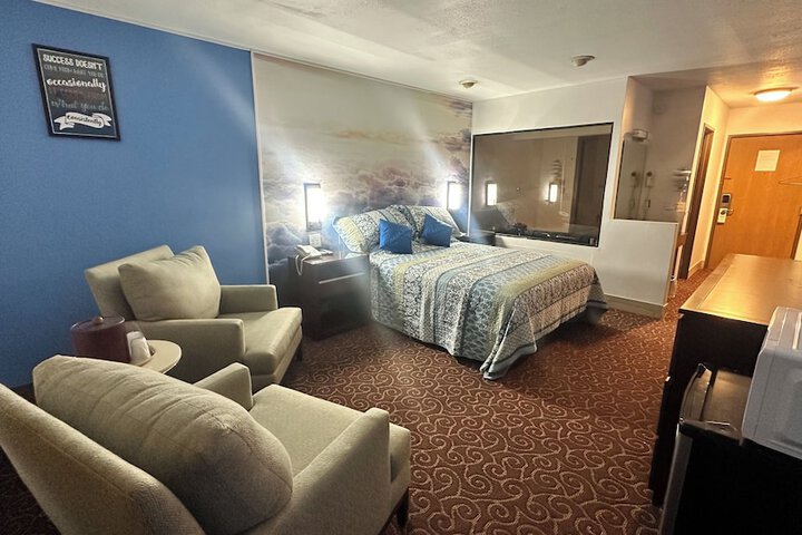 Room 17 of 66
