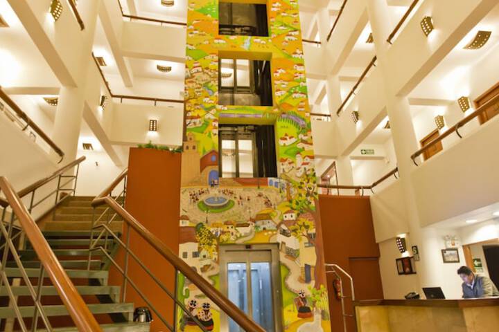 Hotel Interior 4 of 79