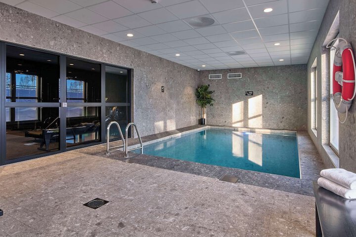 Pools & Facilities