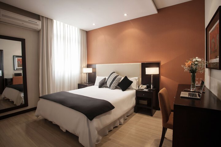 Room 4 of 46