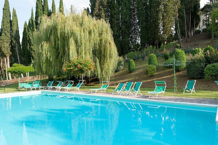 Hotel Pool