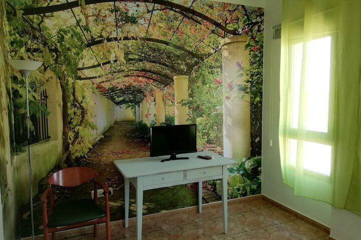 Room 16 of 43