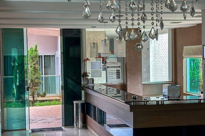 Oasis Hotel
