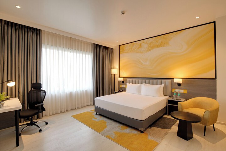 Room 9 of 70