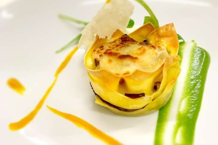 Dining 37 of 61