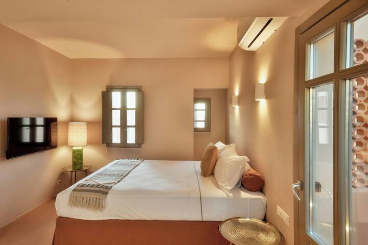 Room 92 of 282