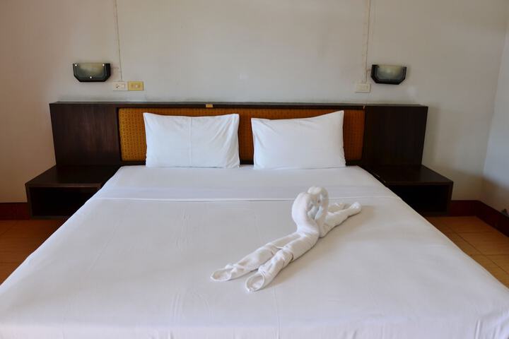 Room 5 of 22