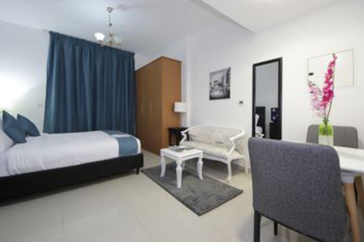 Room 12 of 26