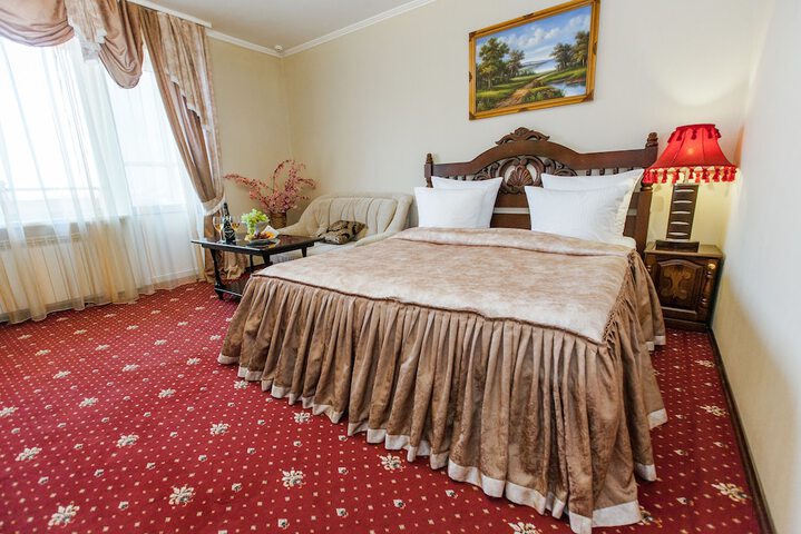 Room 13 of 81