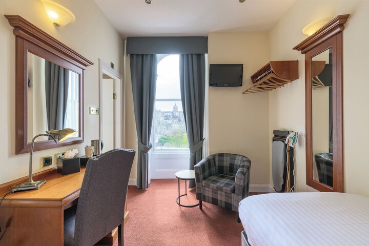 Room 18 of 58