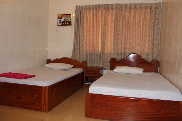Lucky 2 Guesthouse