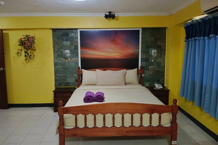 Room 13 of 26