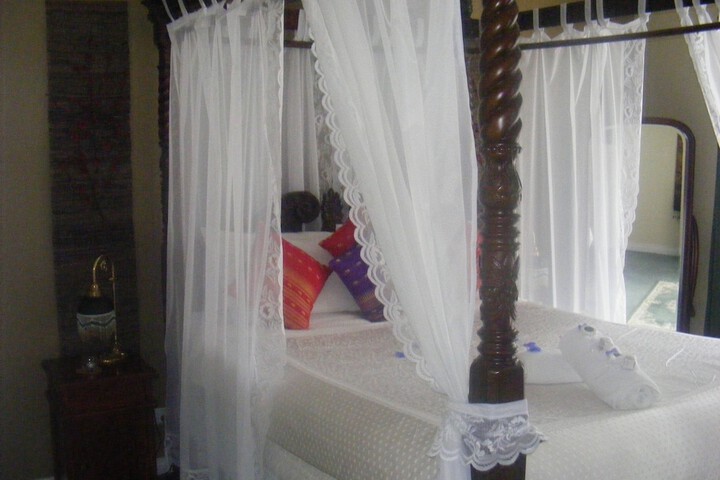 Room 6 of 117