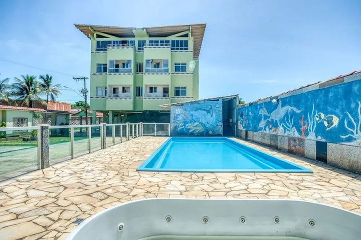 Pool 14 of 18
