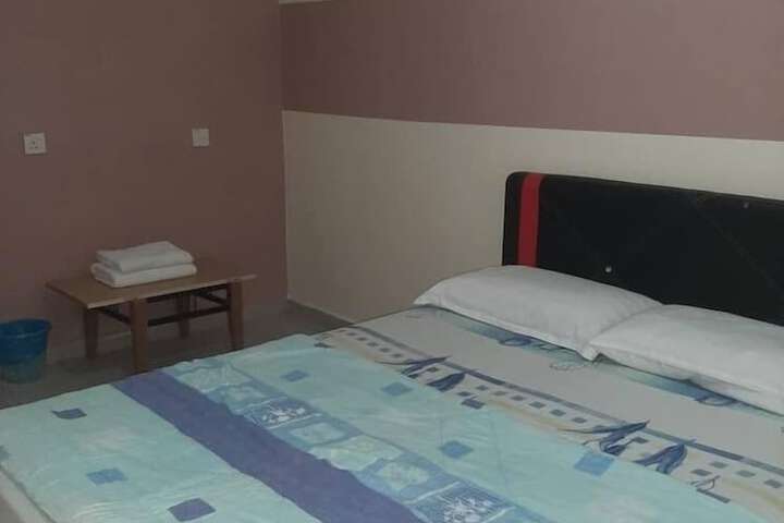 Room 19 of 86