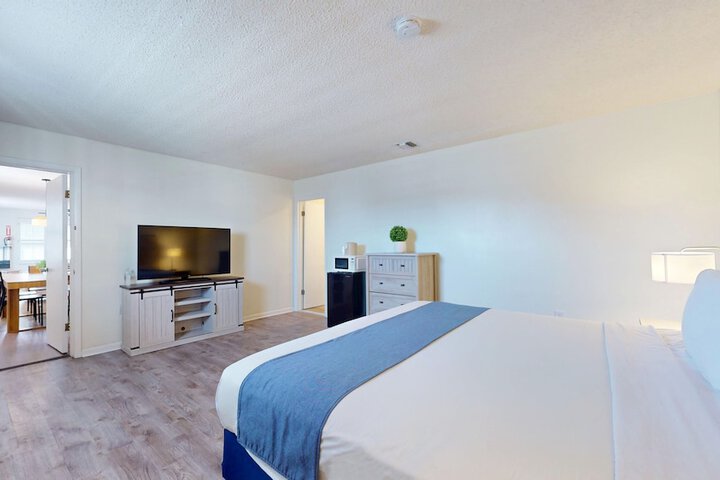 Room 22 of 105