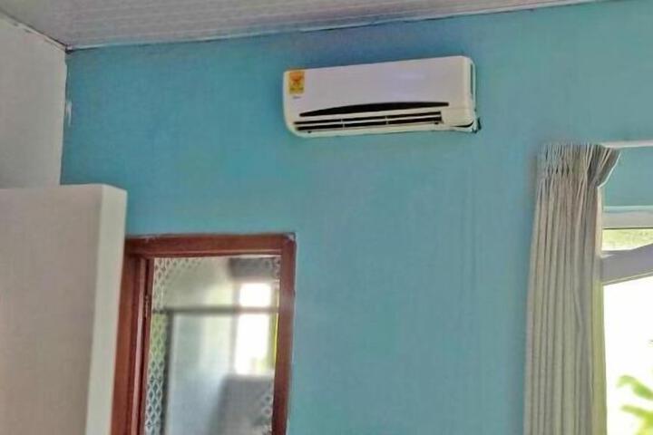 Room 87 of 106