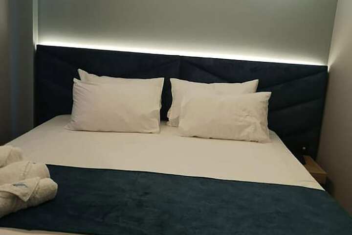 Room 30 of 85