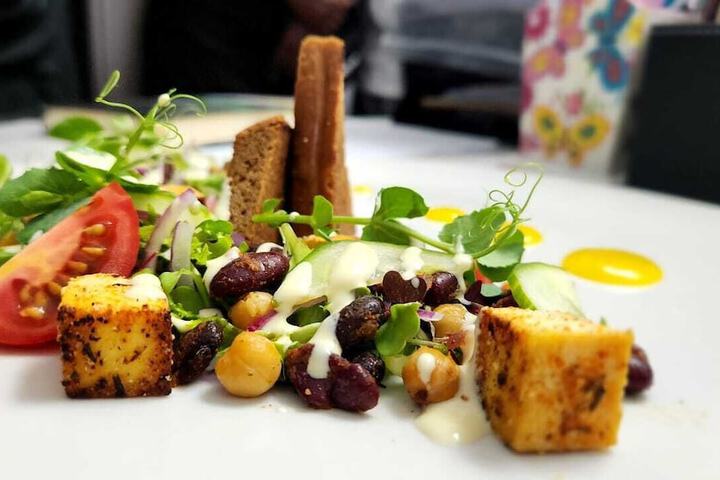 Dining 92 of 126