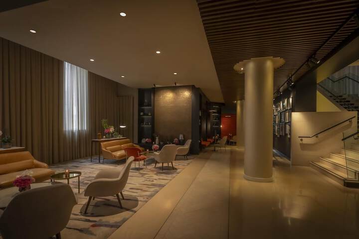 Guest Lobby