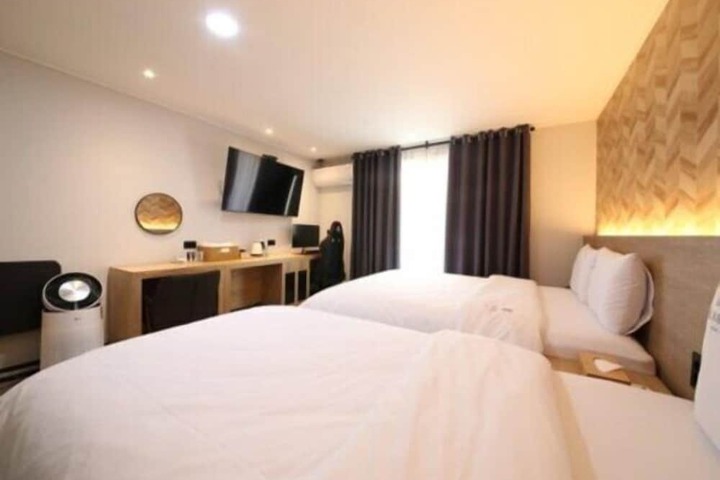 Room 38 of 67