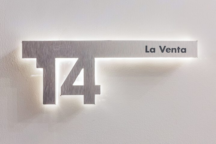 Room 136 of 329