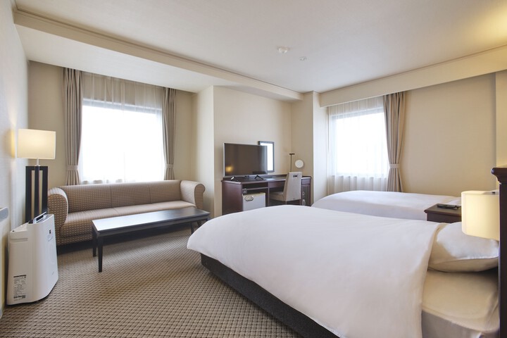 Room 10 of 46