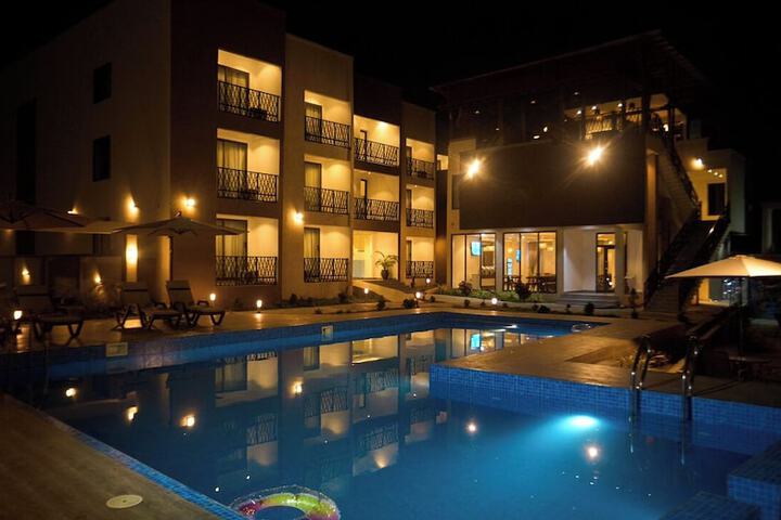 Hotel 138 of 144