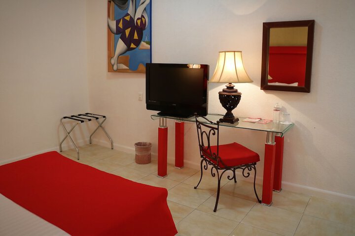 Room 12 of 35