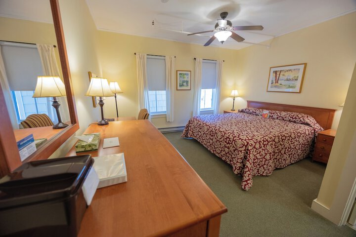 Room 62 of 103