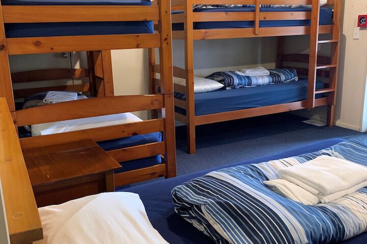 Room 3 of 83