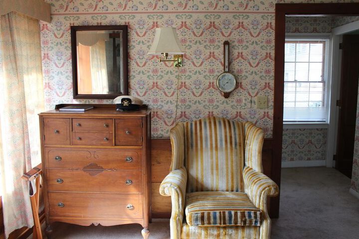 Room 18 of 40