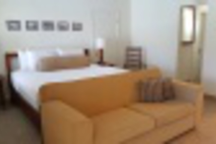 Room 51 of 695
