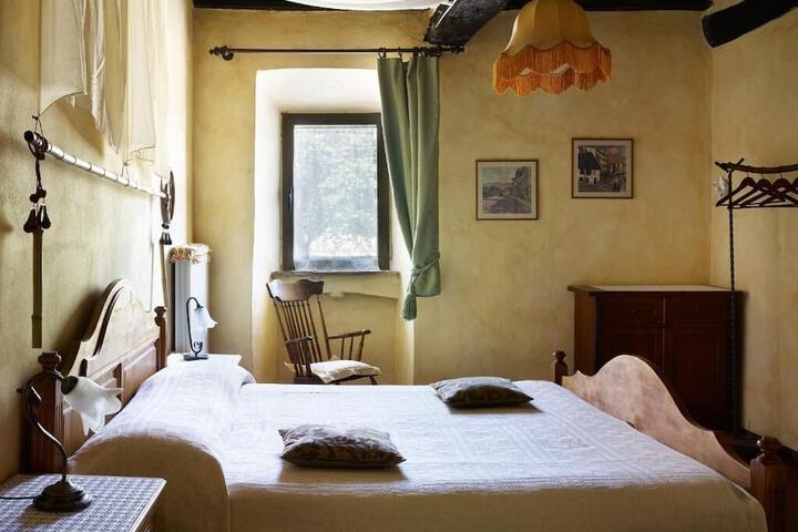 Room 10 of 44