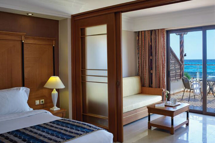 Room 8 of 78