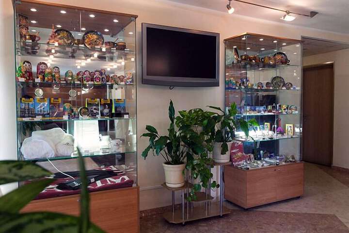 Gift Shop 131 of 154