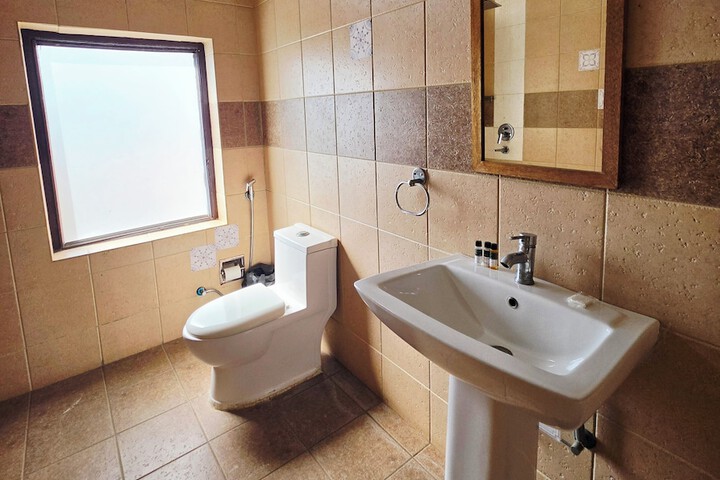 Room 125 of 181