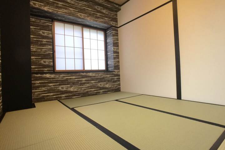 Room 9 of 62