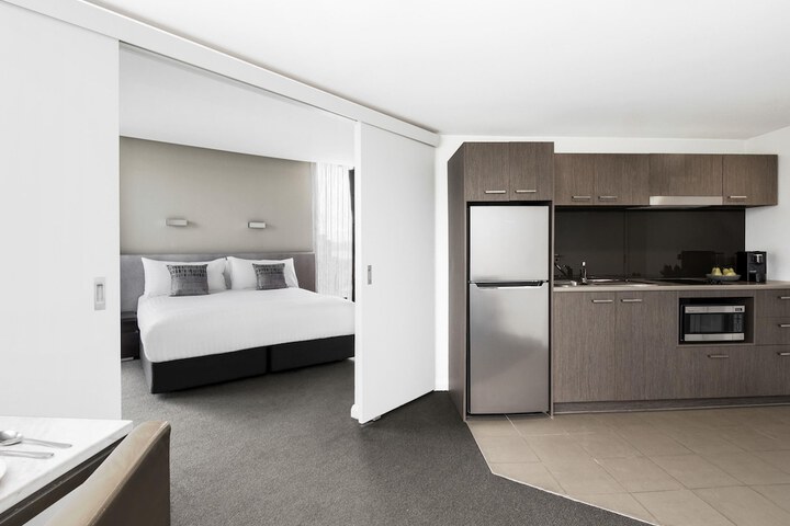 Room 14 of 42